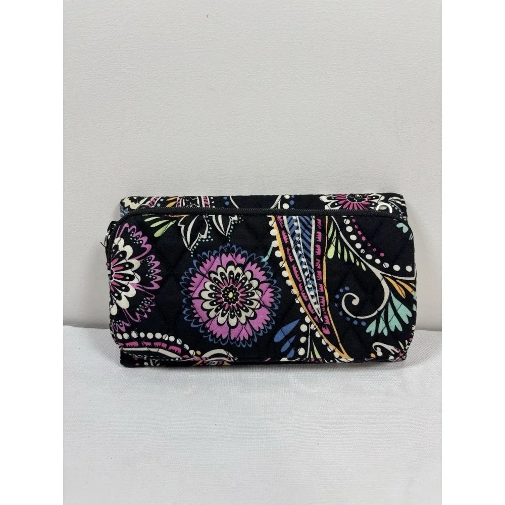 Vera Bradley Trifold Wallet Clutch Black‎ Paisley Floral Print Wristlet Quilted